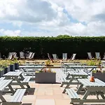 The Queens Hotel 